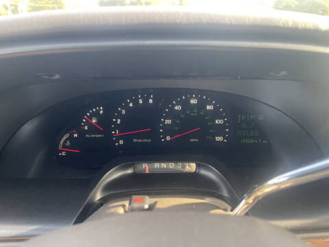 2002 Lincoln Continental