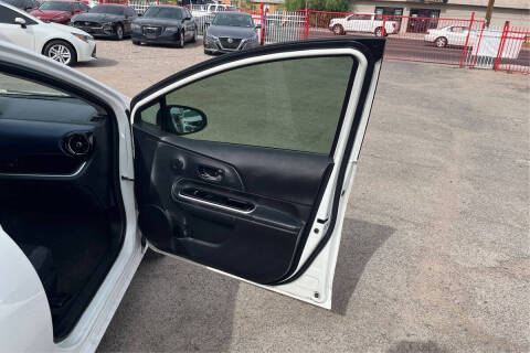 2015 Toyota Prius c Two