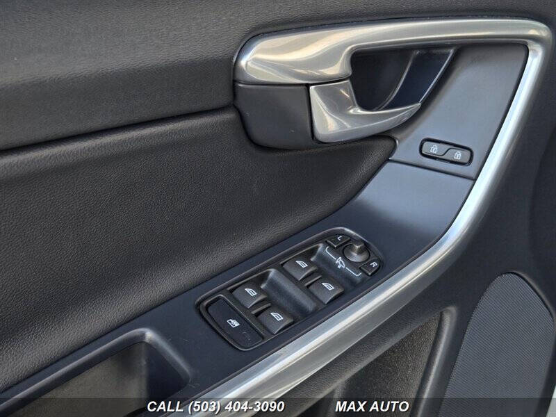 2015 Volvo XC60 T5 Platinum