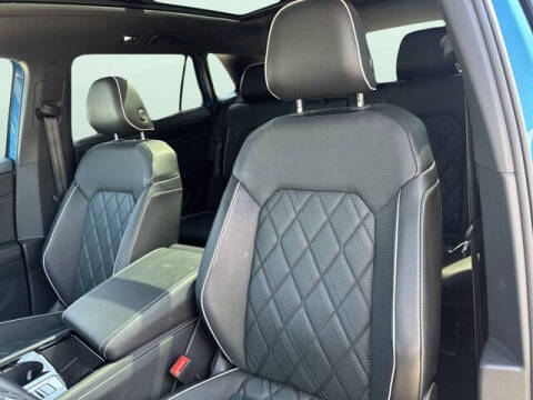 2024 Volkswagen Atlas Cross Sport SEL Premium R-Line 4Motion