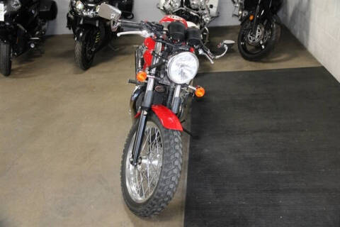 2011 Triumph THRUXTON 9