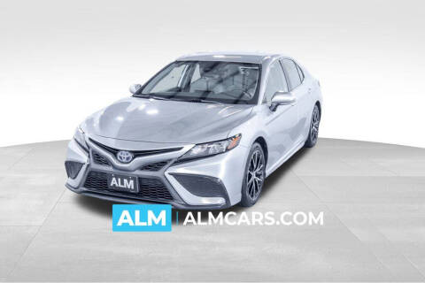 2022 Toyota Camry Hybrid SE