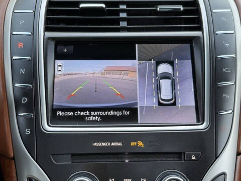 2020 Lincoln Nautilus Black Label
