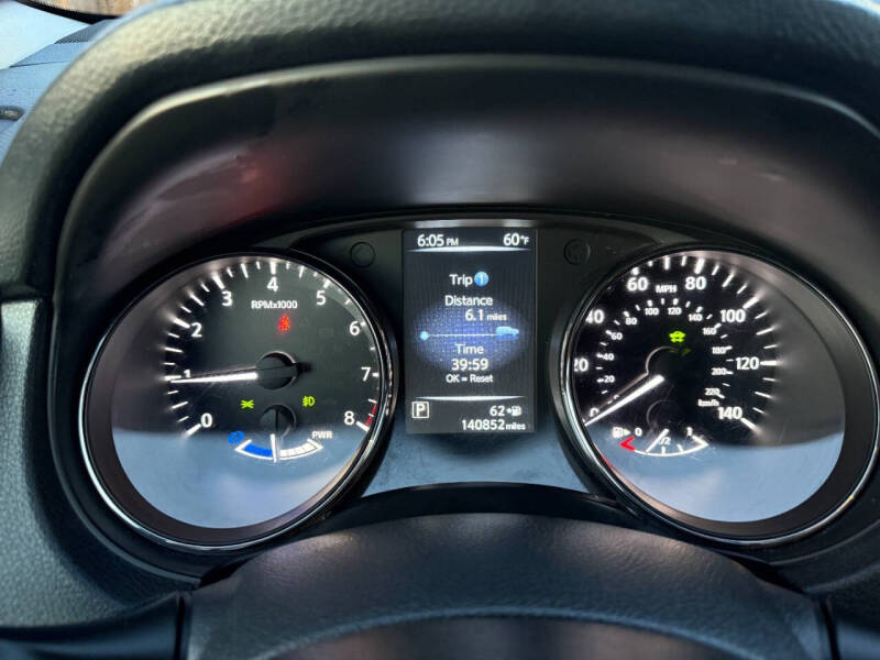 2017 Nissan Rogue Hybrid