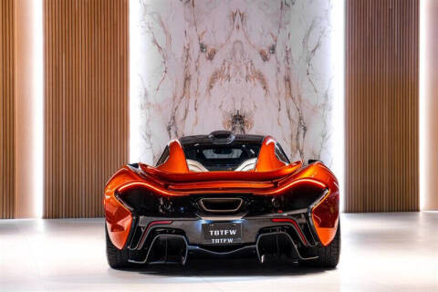 2014 McLaren P1