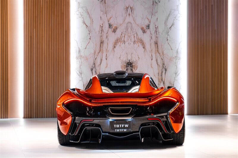 2014 McLaren P1