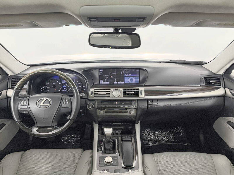 2014 Lexus LS 460