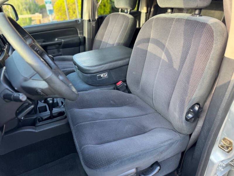 2004 Dodge Ram 2500 SLT