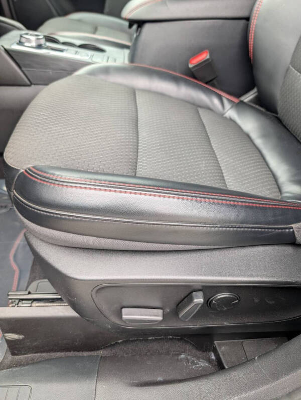 2023 Ford Escape Hybrid ST-Line Select