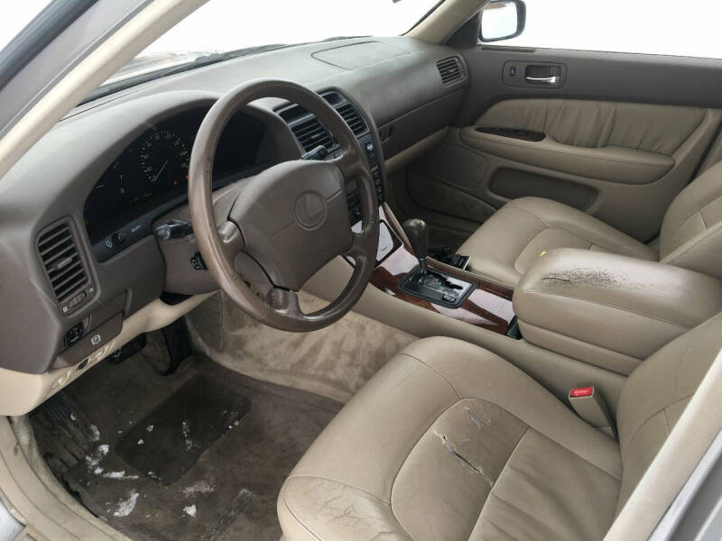 1995 Lexus LS 400