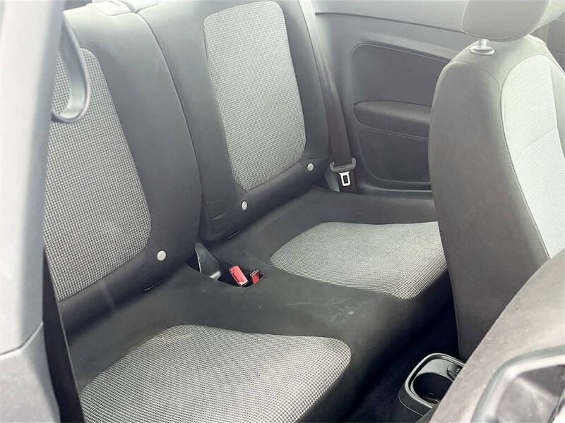 2019 Volkswagen Beetle 2.0T S