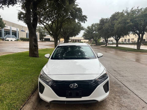 2017 Hyundai Ioniq Hybrid Blue