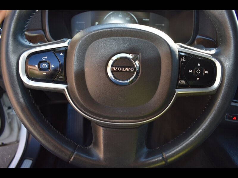 2017 Volvo S90 T5 Momentum