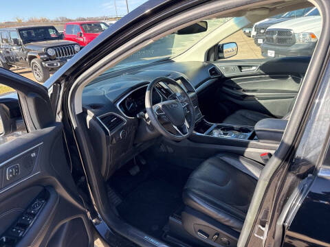 2019 Ford Edge Titanium