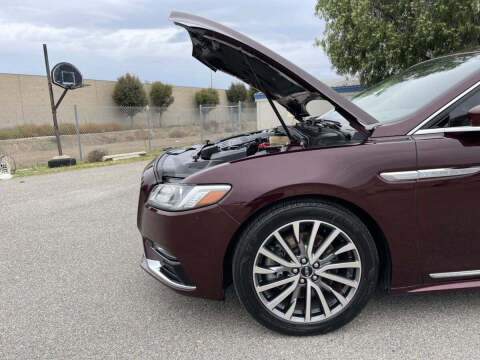 2017 Lincoln Continental Select