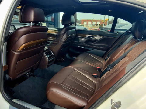 2016 BMW 7 Series 750i