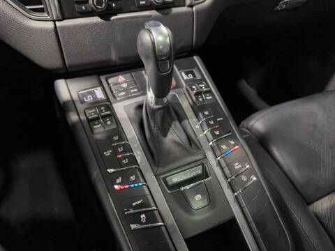 2016 Porsche Macan S