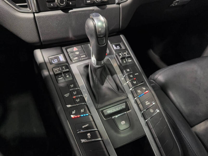 2016 Porsche Macan S