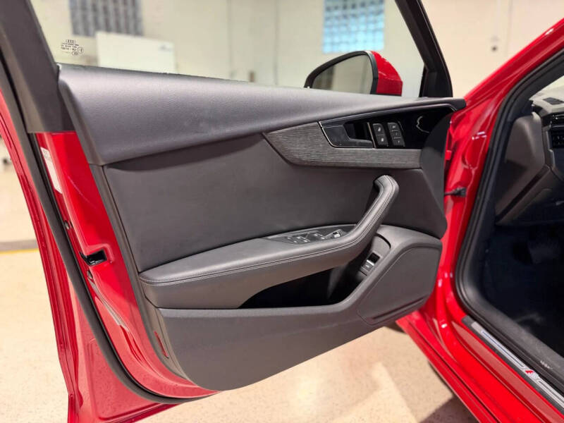 2022 Audi A4 quattro S line Prem Plus 45 TFSI