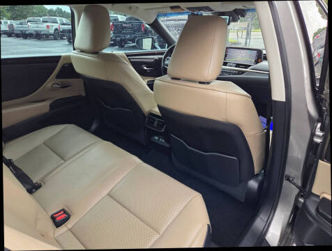 2020 Lexus ES 300h