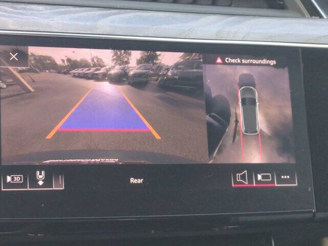 2019 Audi e-tron quattro Prestige