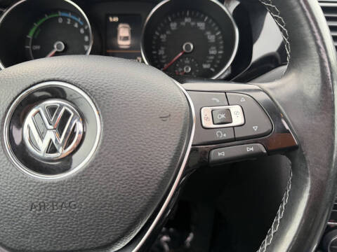 2016 Volkswagen Jetta Hybrid SEL Premium