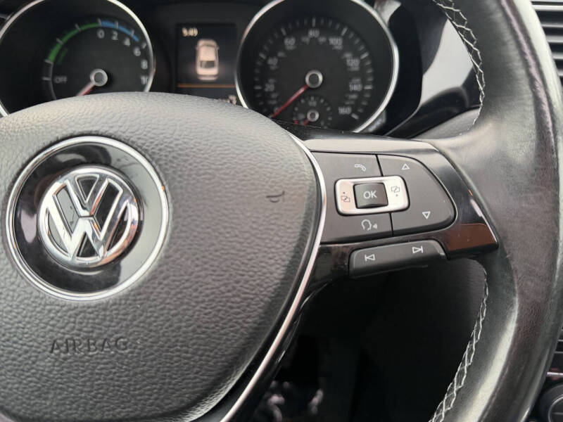 2016 Volkswagen Jetta Hybrid SEL Premium