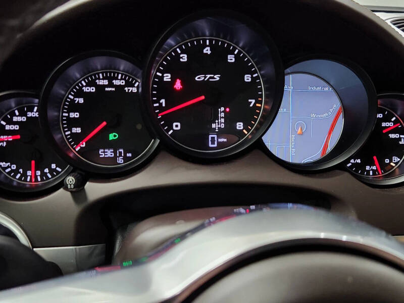 2016 Porsche Cayenne GTS