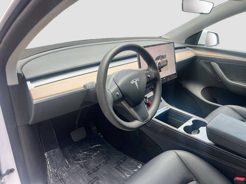 2025 Tesla Model Y Long Range