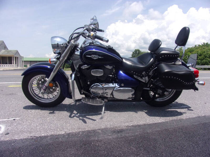 2005 Suzuki Boulevard