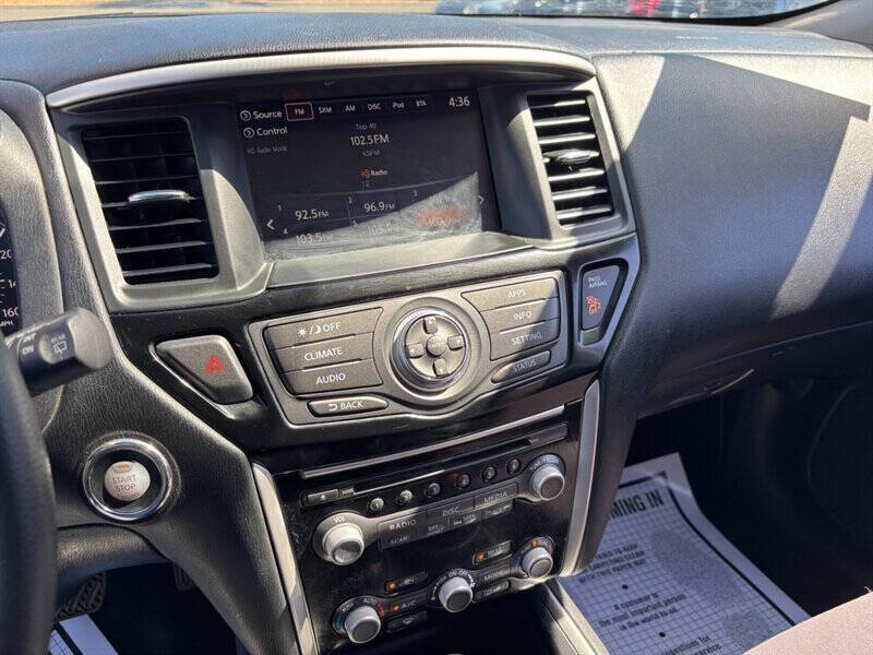 2017 Nissan Pathfinder S