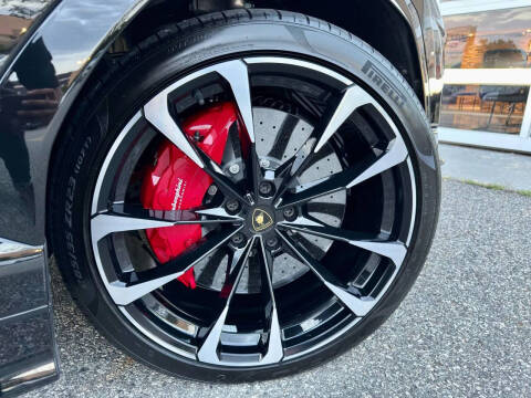 2024 Lamborghini Urus S