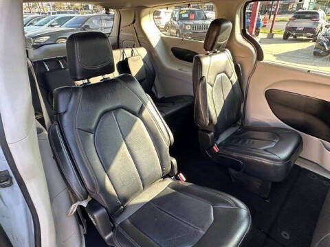 2019 Chrysler Pacifica Touring L