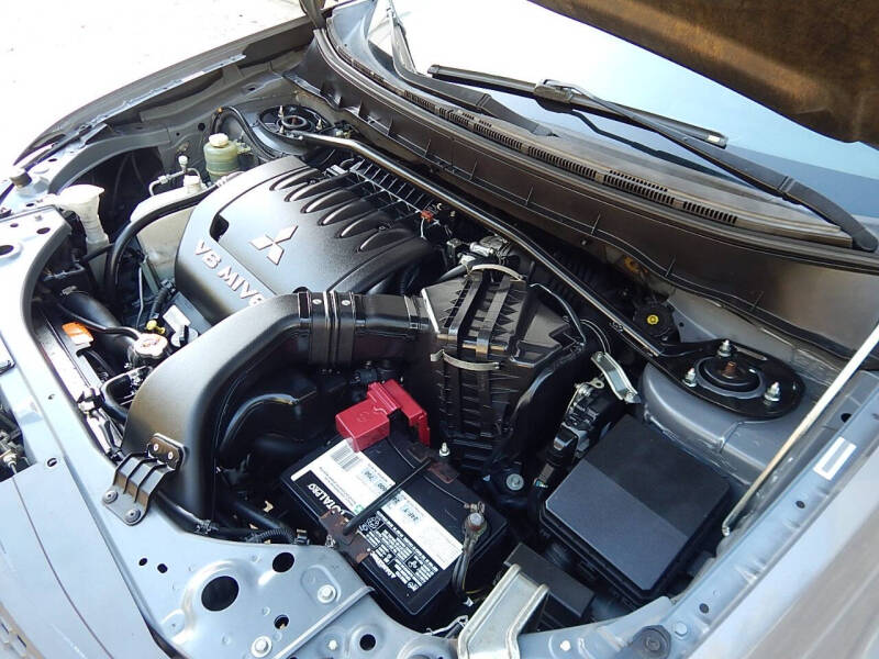 2008 Mitsubishi Outlander XLS