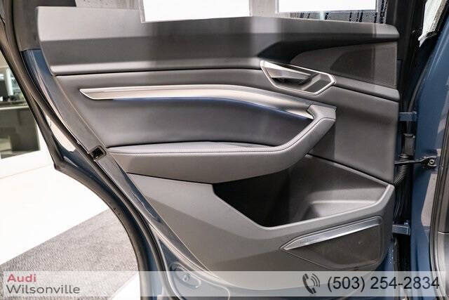 2024 Audi Q8 e-tron quattro Premium Plus