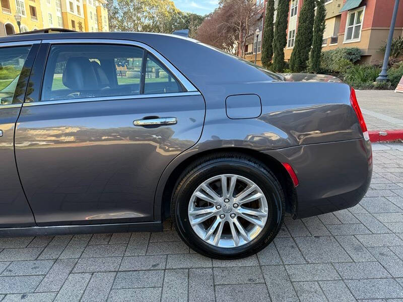 2016 Chrysler 300 C