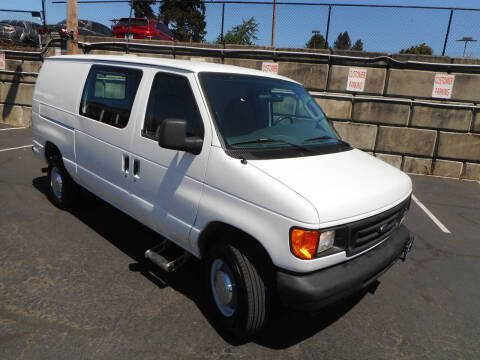 2004 Ford E-Series E-350 SD