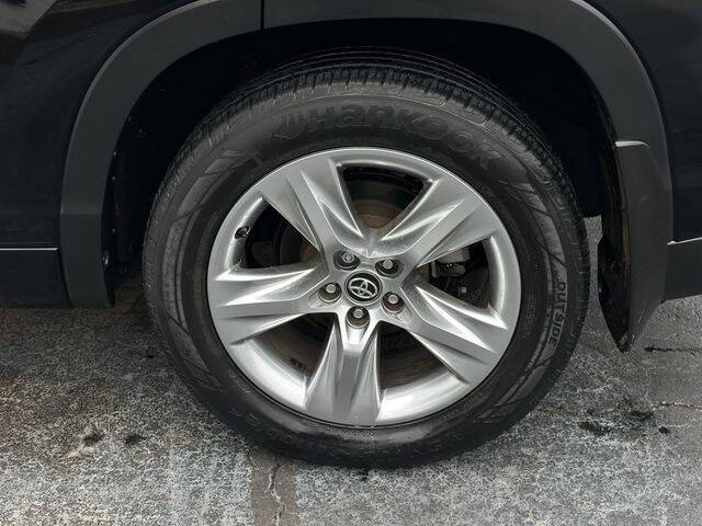 2016 Toyota Highlander Limited Platinum