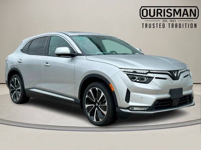 2025 VinFast VF8 Plus