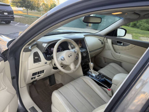 2012 Infiniti FX35
