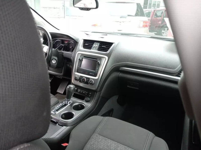 2013 GMC Acadia SLE-2