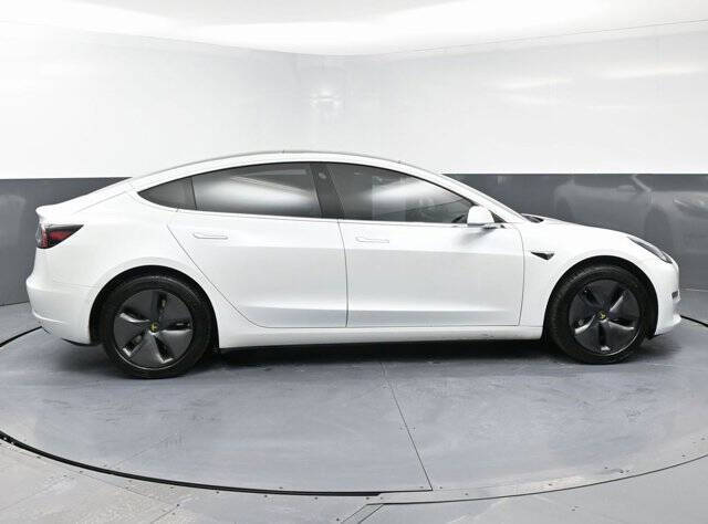 2019 Tesla Model 3 Mid Range