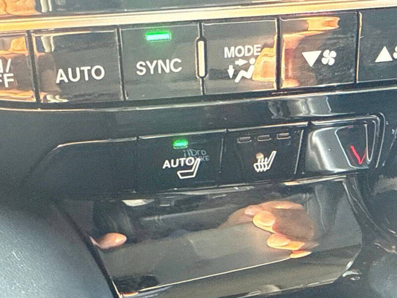 2025 Acura MDX w/Tech