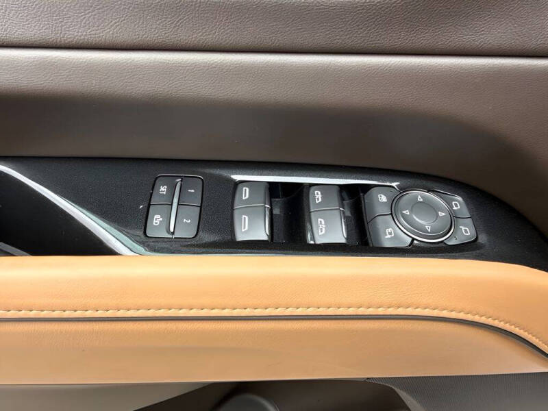 2022 Cadillac Escalade Premium Luxury