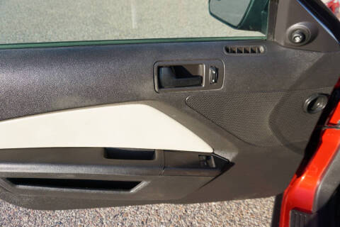 2012 Ford Mustang V6