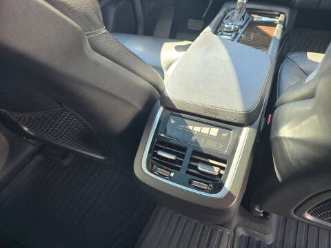 2019 Volvo XC90 T6 Momentum