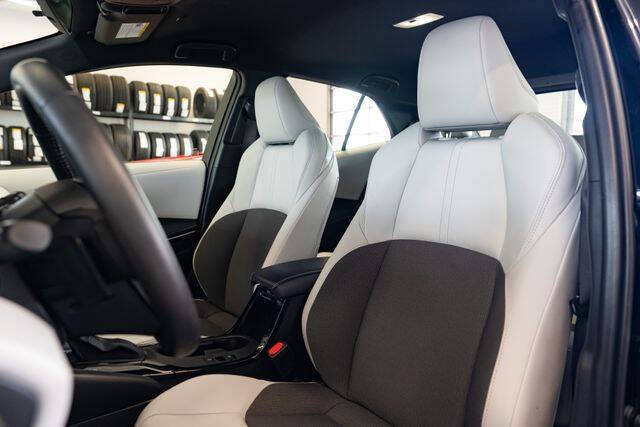 2023 Toyota Corolla Hatchback XSE