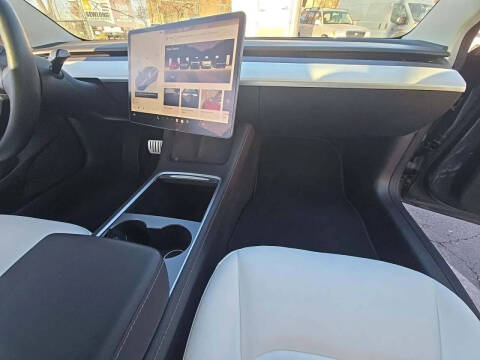 2023 Tesla Model 3 Performance