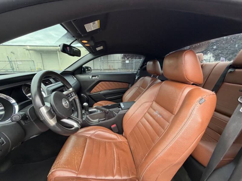 2012 Ford Mustang V6 Premium