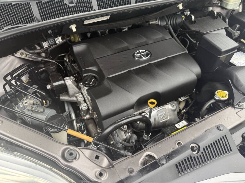 2015 Toyota Sienna XLE Premium 8-Passenger